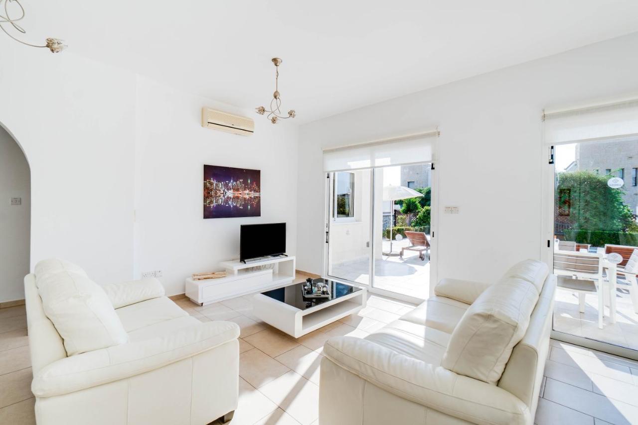 Bungalow Summerside By Ezoria Villas Коръл бей Екстериор снимка